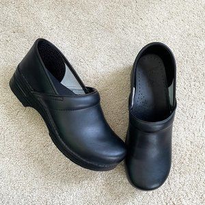 NEW Dansko Professional Black Clogs Nursing Shoes